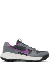 Scarpe sportive in pelle grigio scuro di Nike