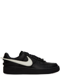 Scarpe sportive in pelle nere di Nike