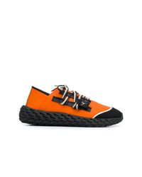 Scarpe sportive nere e arancione di Giuseppe Zanotti Design