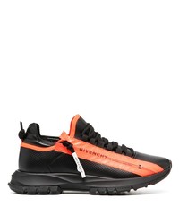 Scarpe sportive nere e arancione di Givenchy
