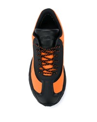 Scarpe sportive nere e arancione di Just Cavalli