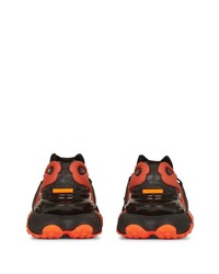Scarpe sportive nere e arancione di Balmain
