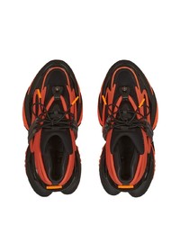 Scarpe sportive nere e arancione di Balmain