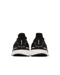 Scarpe sportive nere e bianche di adidas Originals