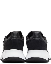 Scarpe sportive nere e bianche di adidas Originals