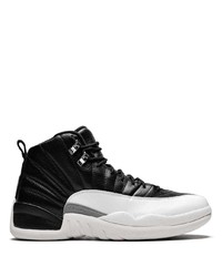 Scarpe sportive nere e bianche di Jordan