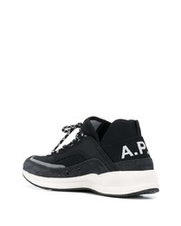 Scarpe sportive nere e bianche di A.P.C.