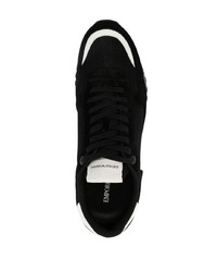 Scarpe sportive nere e bianche di Emporio Armani