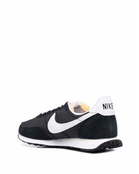 Scarpe sportive nere e bianche di Nike