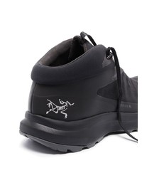 Scarpe sportive nere di Arc'teryx