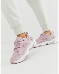 Scarpe sportive rosa di Nike