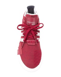 Scarpe sportive rosse di adidas