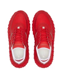 Scarpe sportive rosse di Giuseppe Zanotti