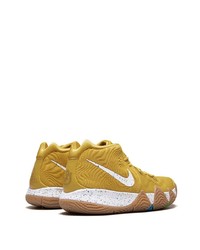 Scarpe sportive stampate gialle di Nike