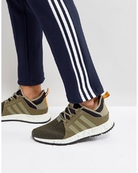 Scarpe sportive verde oliva di adidas Originals