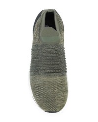 Scarpe sportive verde oliva di adidas