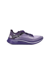 Scarpe sportive viola di Nike