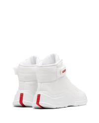 Sneakers alte bianche di Prada