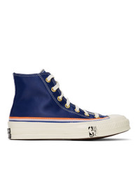 Sneakers alte blu scuro e bianche di Converse