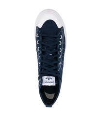 Sneakers alte blu scuro di adidas