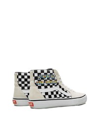 Sneakers alte di tela a quadri nere e bianche di Vans