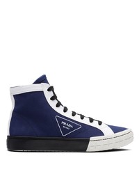 Sneakers alte di tela blu scuro e bianche di Prada