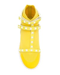 Sneakers alte di tela gialle di Valentino