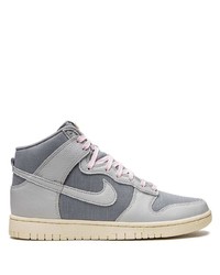 Sneakers alte di tela grigie di Nike