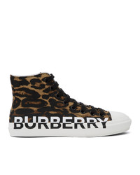 Sneakers alte di tela leopardate marrone scuro di Burberry