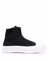 Sneakers alte di tela nere e bianche di Alexander McQueen