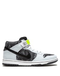Sneakers alte di tela stampate bianche e nere di Nike