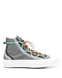 Sneakers alte grigie di Converse