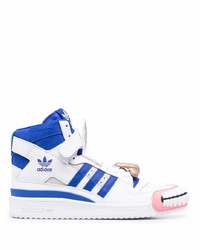 Sneakers alte in pelle bianche e blu scuro di adidas