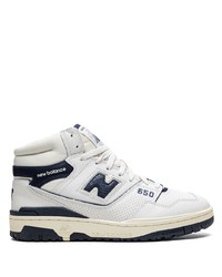 Sneakers alte in pelle bianche e blu scuro di New Balance