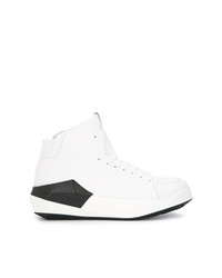 Sneakers alte in pelle bianche e nere di Cinzia Araia
