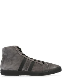 Sneakers alte in pelle grigio scuro di Dirk Bikkembergs