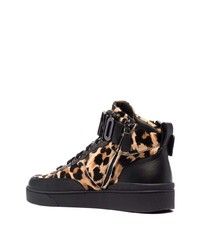 Sneakers alte in pelle leopardate nere di Moschino