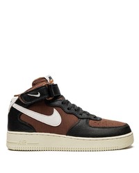 Sneakers alte in pelle marrone scuro di Nike