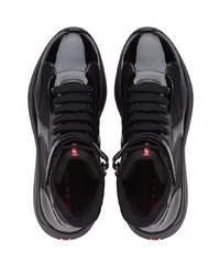 Sneakers alte in pelle nere di Prada