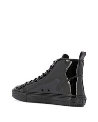 Sneakers alte in pelle nere di Valentino Garavani