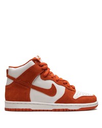 Sneakers alte in pelle scamosciata arancioni di Nike