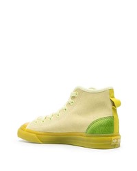 Sneakers alte in pelle scamosciata gialle di adidas