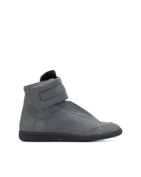 Sneakers alte in pelle scamosciata grigio scuro di Maison Margiela