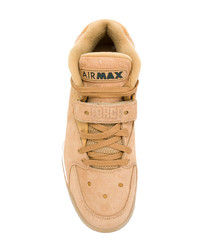 Sneakers alte in pelle scamosciata marrone chiaro di Nike