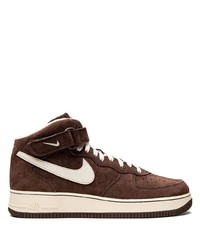 Sneakers alte in pelle scamosciata marrone scuro di Nike