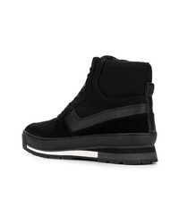 Sneakers alte in pelle scamosciata nere di Calvin Klein