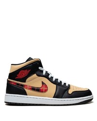 Sneakers alte in pelle scozzesi nere di Jordan