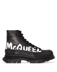 Sneakers alte in pelle stampate nere e bianche di Alexander McQueen
