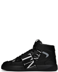 Sneakers alte in pelle stampate nere e bianche di Valentino Garavani