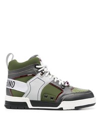 Sneakers alte in pelle verde oliva di Moschino